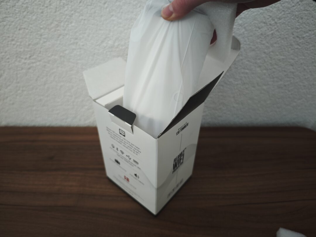 Unboxing af Beamly Wifi Projektor